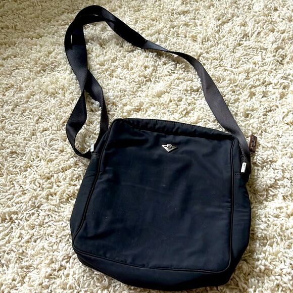 Authentic Bottega Veneta Nylon Crossbody Bag Rare Vintage. Excellent condition - Picture 1 of 16